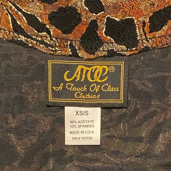 A Touch of Class Women’s Vintage Leopard C… - Picture 5 of 10